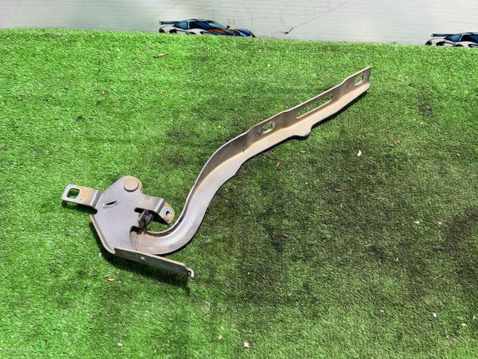 BALAMA CAPOTA STANGA TOYOTA PROACE 2018 COD OEM 9823133980 / 2016-2025