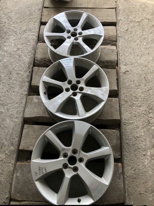 Продам комплект дисков Субару