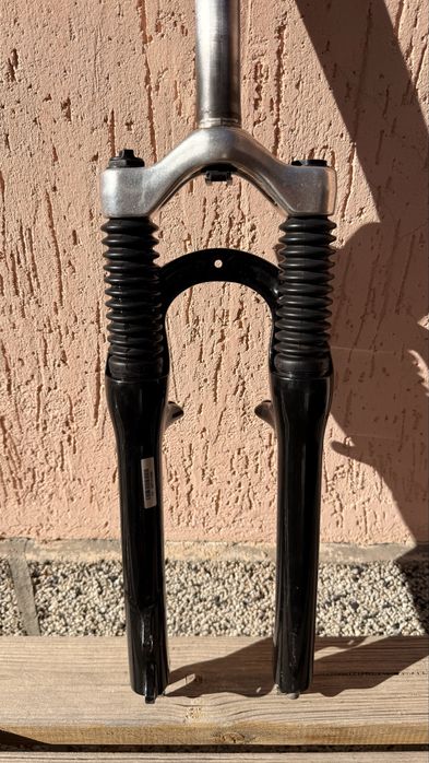 Rock Shox Judy TT  100mm 26 вилка КАТО НОВА