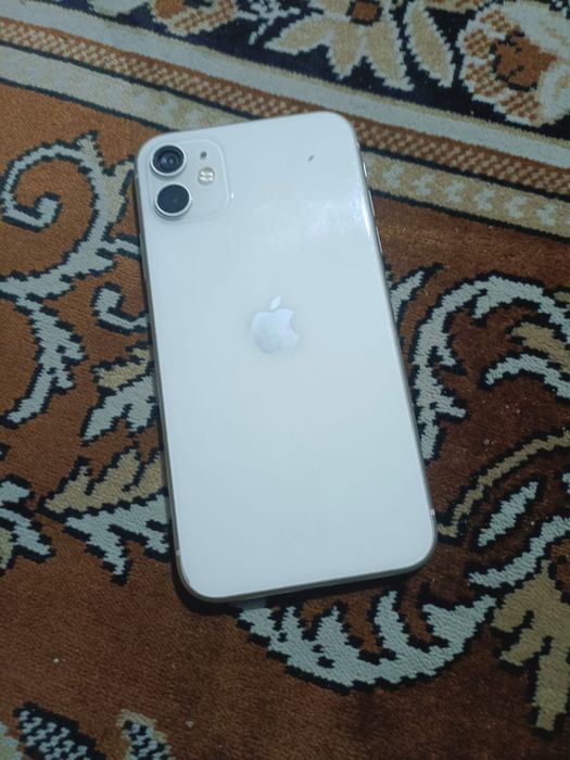 Продам iphone 11