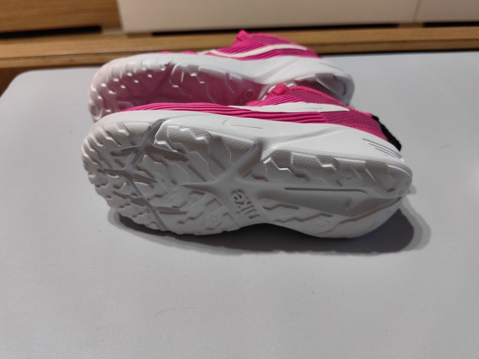 Vând Nike Star Runner 4 roz