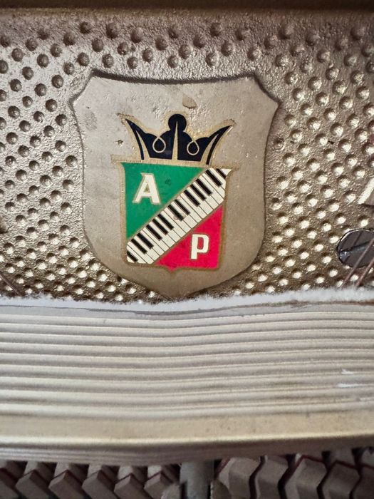 Фортепиано PETROF