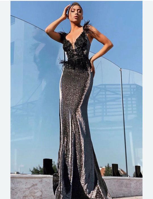 Рокля loreti за коктел