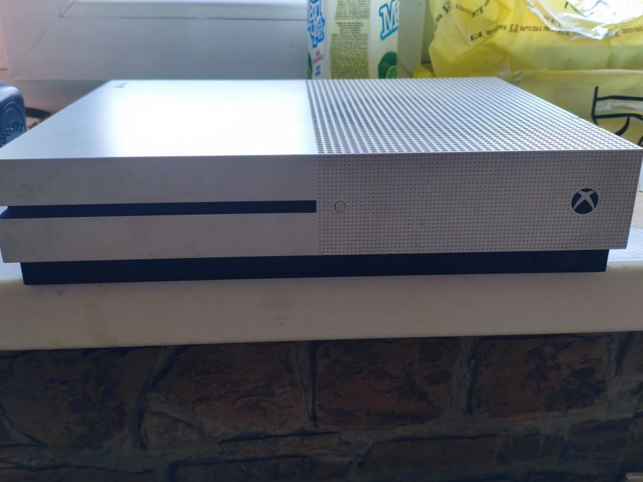 Xbox one s 1tb обмен или продажа