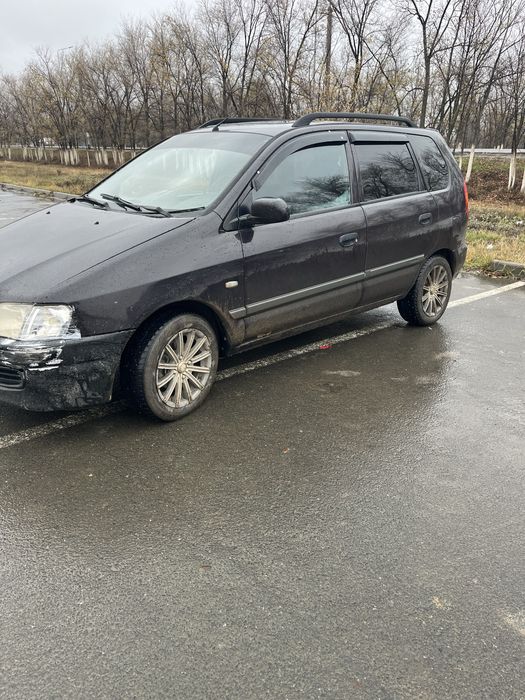 Митсубиси спейс стар