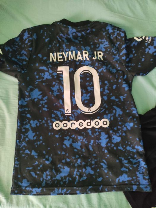 Футболни екипи на любими футболисти