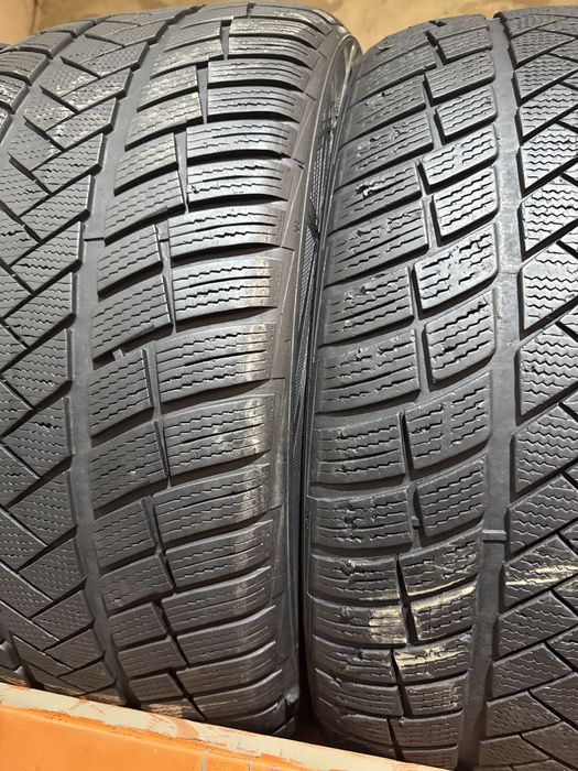 Set anvelope 315/40R21-275/45R21-Vedestein