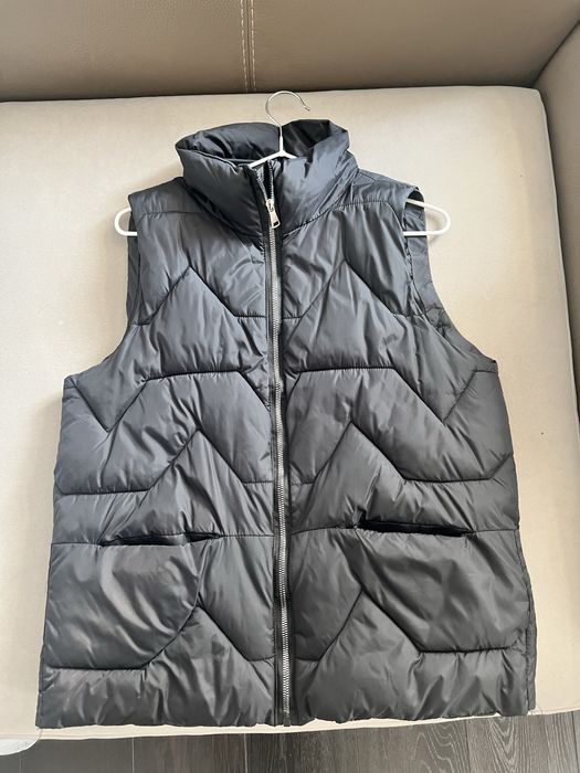 Женская безрукавка