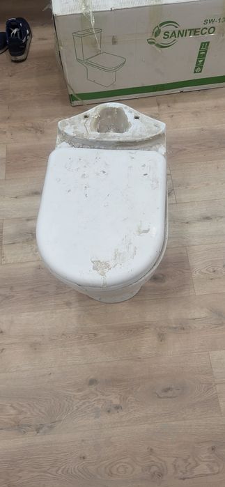 Продаю бу унитаз