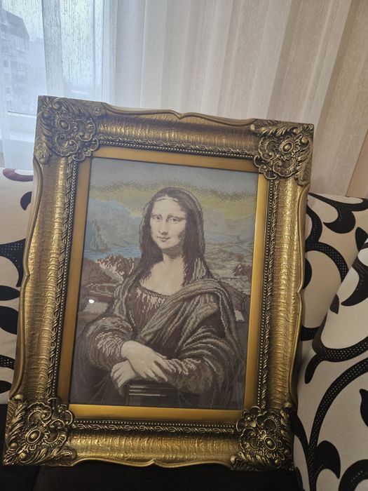 Продавам гоблен Мона Лизаа