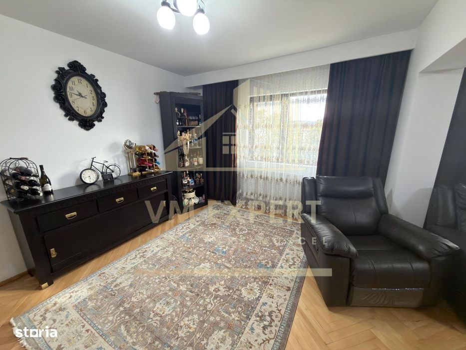 Vila S+P+E-306 Mp, Teren 2078 Mp, Campulung