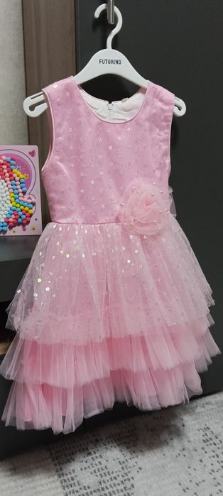 Нарядные платья 2-6 лет