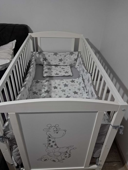 Mama și copilul pătuț bebeluși