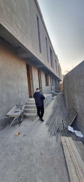 Камолон махалла, Шайхантохур котедж, коробка. 5-ком 230кв. Срочно!