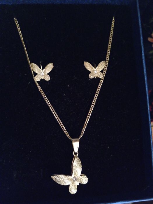 Yalangoch ayollar eshaklarining fotosuratlari