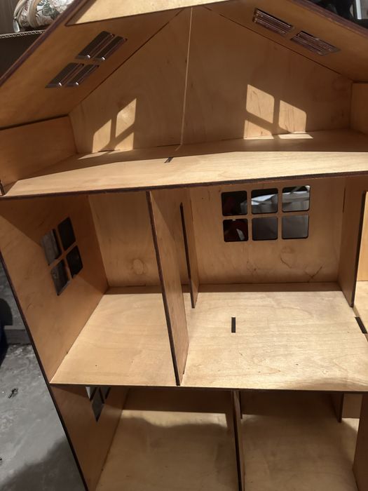 Игрушечный домик для девочек из натурального дерева