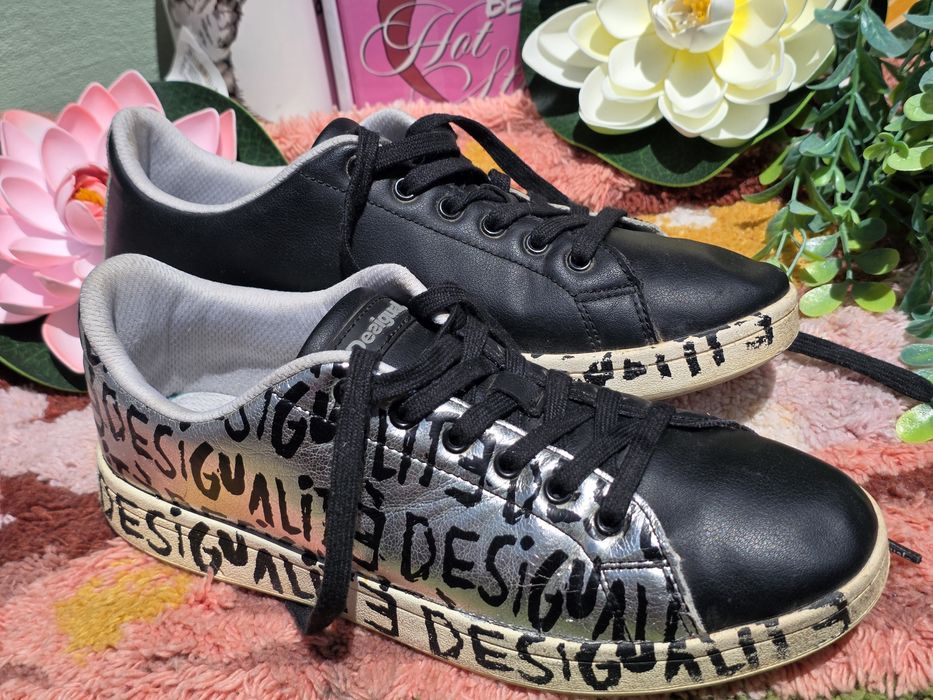 Desigual кецове еко кожа N39