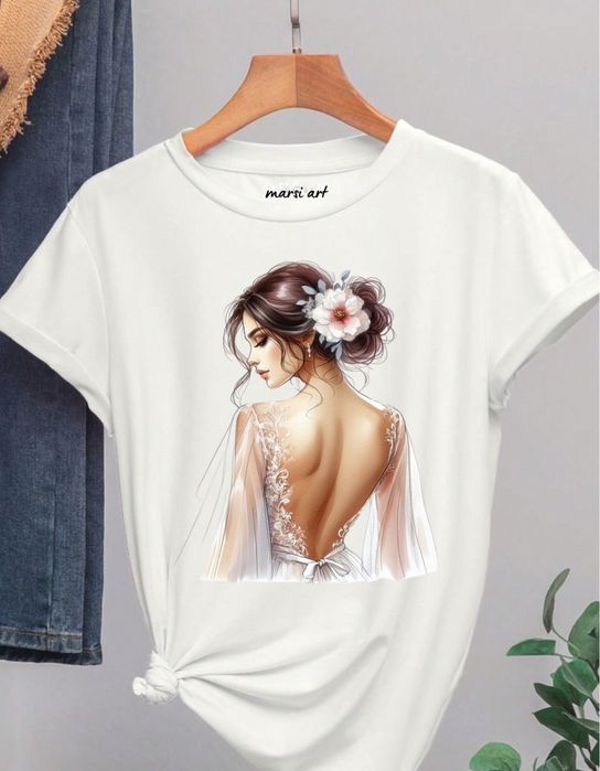 Елегантни дамски тениски с арт дизайн