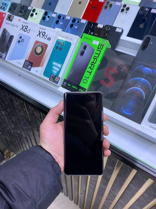 SAMSUNG S10  5G  Sifatli