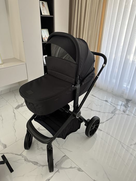 Carucior 3 in 1 Lionelo Mika Plus folosit 6 luni