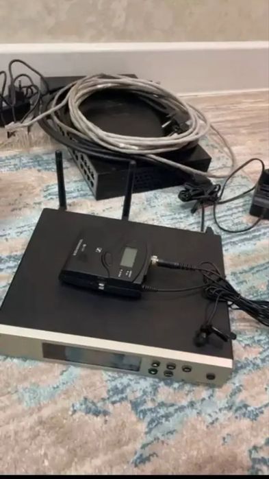 Sennheiser Петличная радиосистема