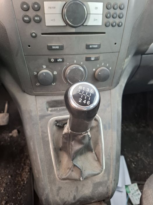 Opel Zafira 1.9 CDTI  2007 година 120 к.с 6 скорости