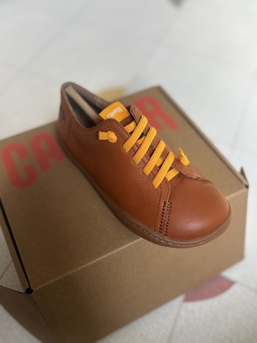 Нови кожени Camper Peu