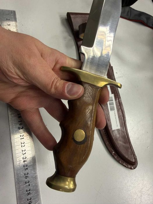 Ловен нож  с кожен калъф