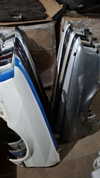Капот на Ауди 80 В4