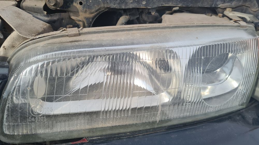 Продам фару пара на мазду кронос