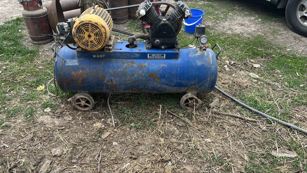 Воздушный компрессор