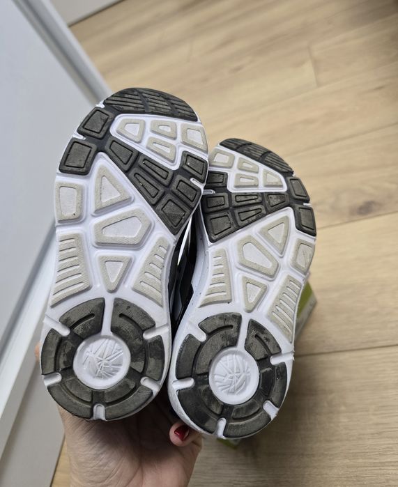 Маратонки primigi 26 номер