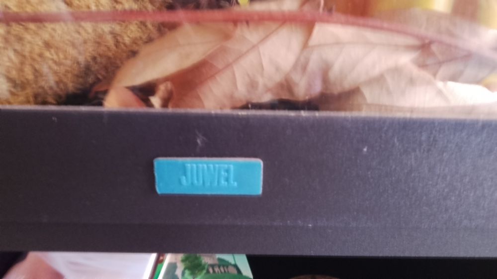 Acvariu Juwel cu mobilier
