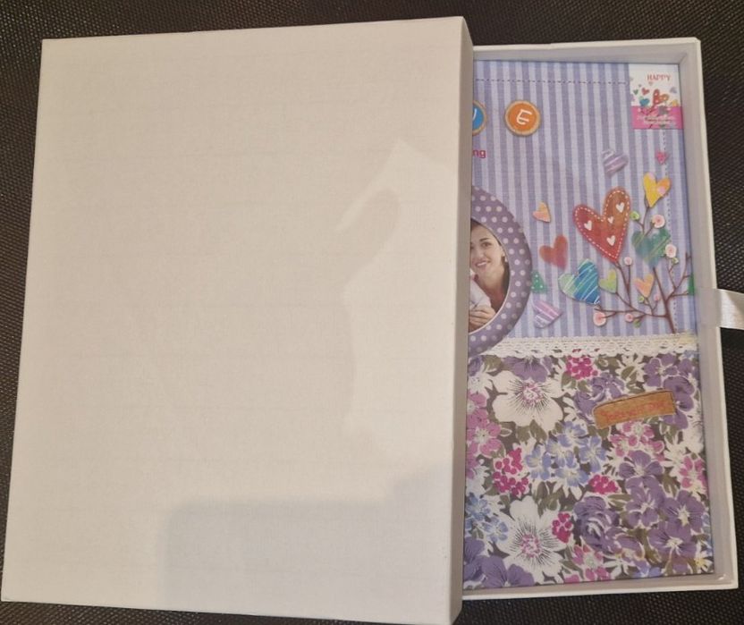 Фото албум в кутия 29см на 21 см