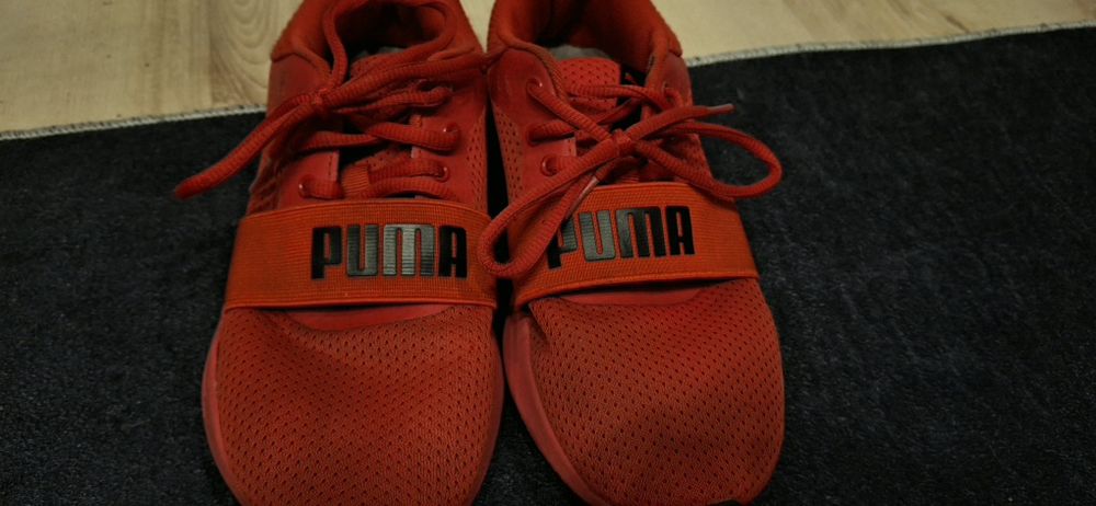 Червени спортни маратонки Puma