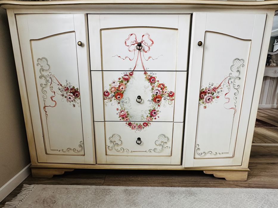 Dormitor elegant pictat manual