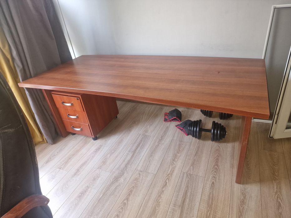 Офисный стол Директорский