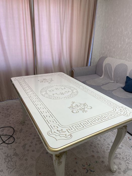 Стол для гостиной 200х90см