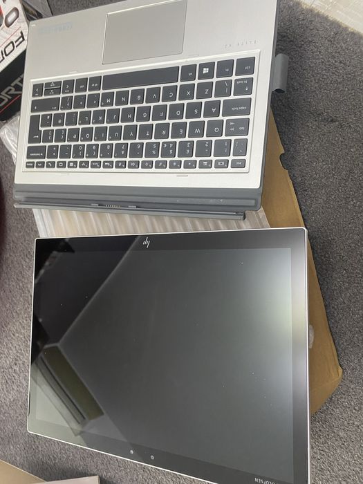 Vand laptop hp elite x2