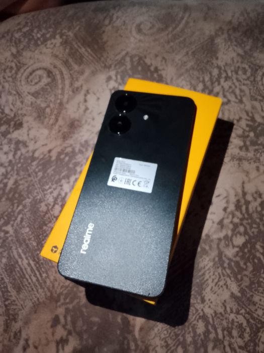 Продам телефон realme 60x