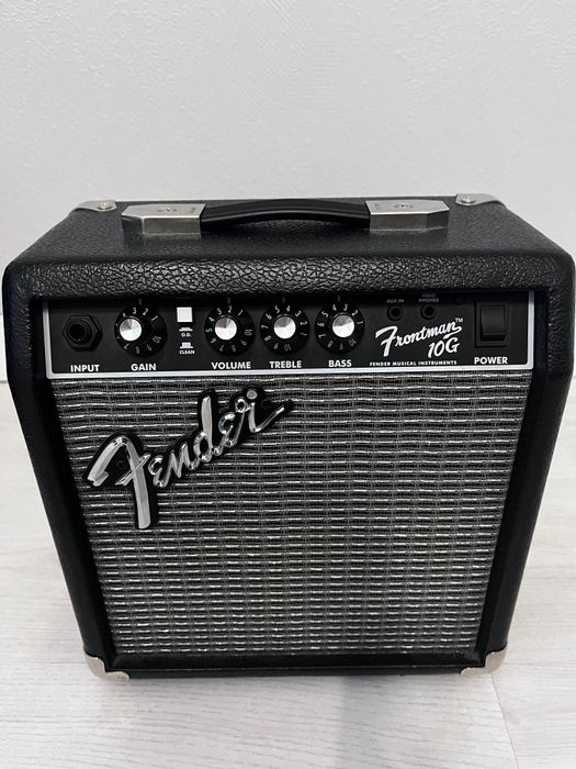 Продам комбоусилитель  Fender frontman 10g