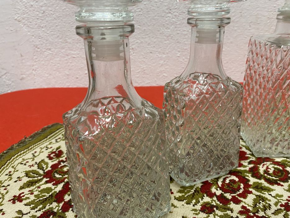 Немски кристал 1950те години бутилки с тапа Германия винтидж