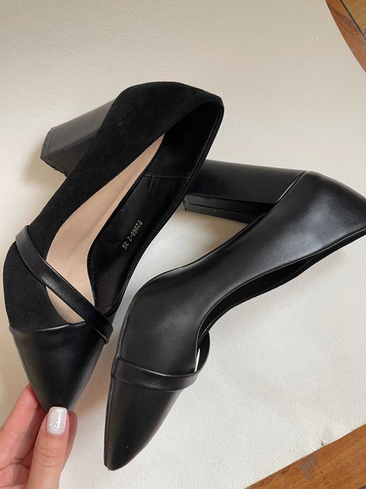 Красивые туфли на каблуках