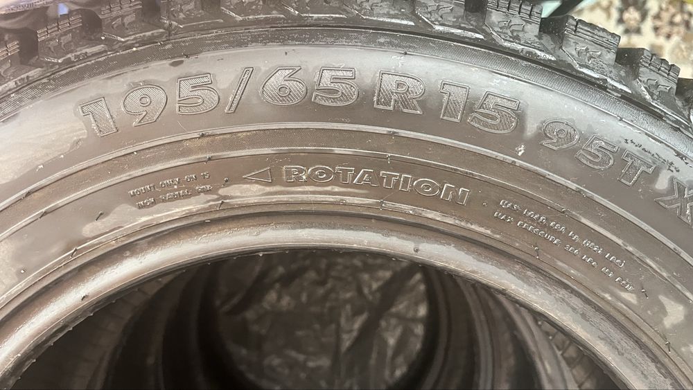 Продам зимние шины.