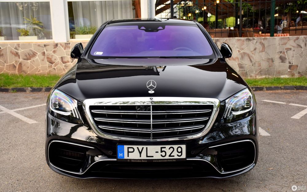 Решётка радиатора мерседес w222 ,s класс AMG