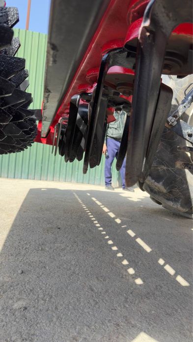 ideal holatdagi Frezer sotiladi