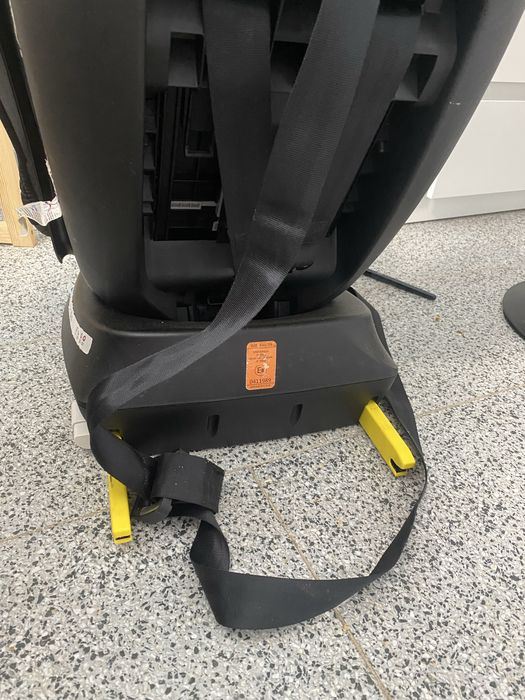 Scaun bebe cu isofix