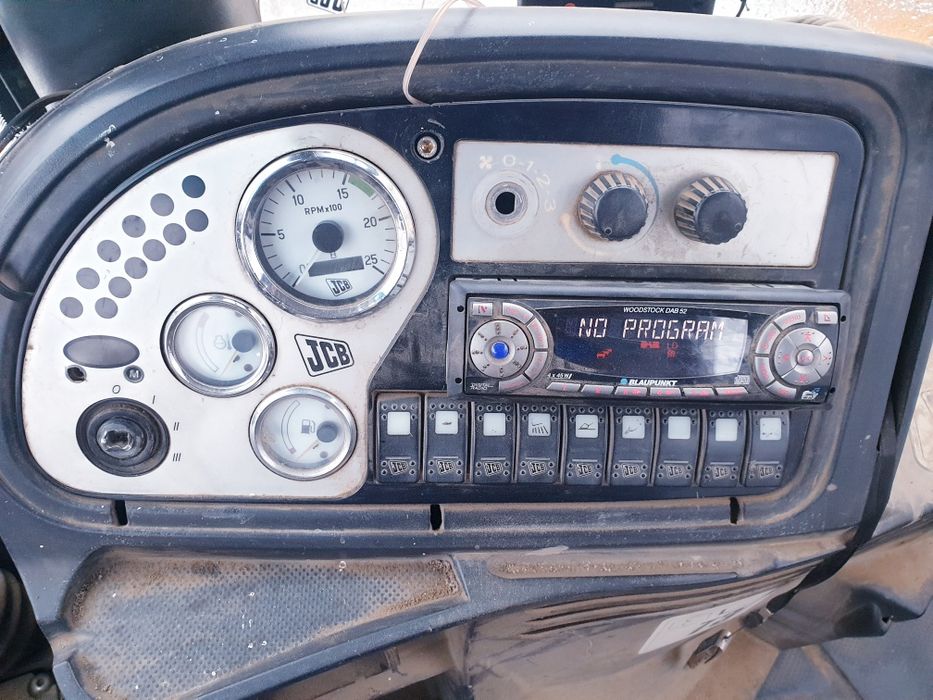 Buldoexcavator jcb 3cx