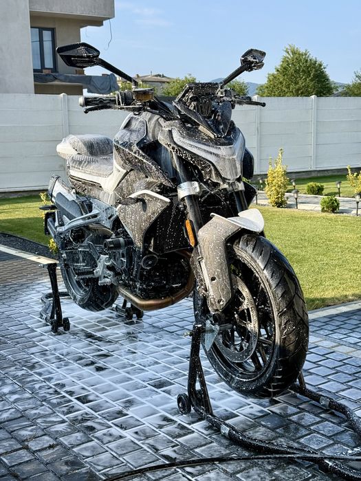 Cfmoto 800NK Advanced
