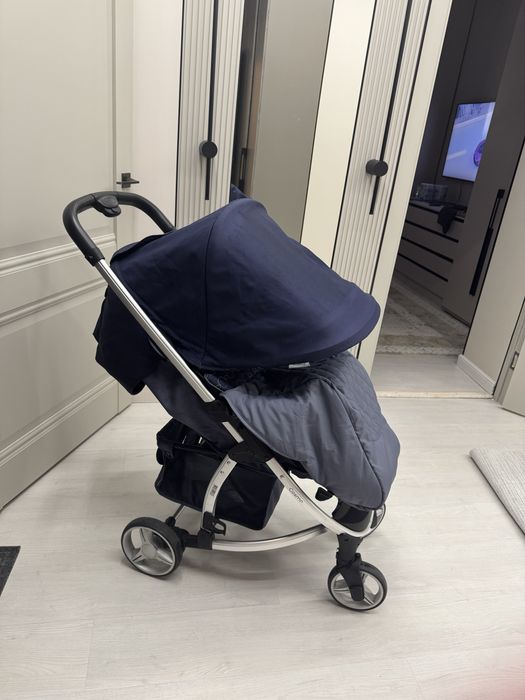 Продам  коляску  babyton